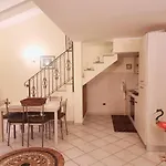 La Casa Tra Gli Ulivi *
