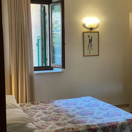 La Casa Tra Gli Ulivi *