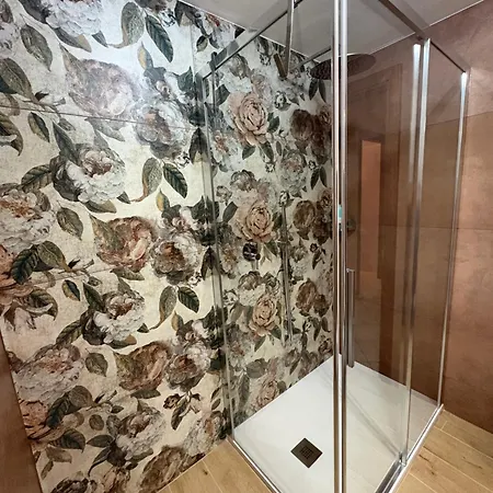 La Casa Tra Gli Ulivi * 스펠로